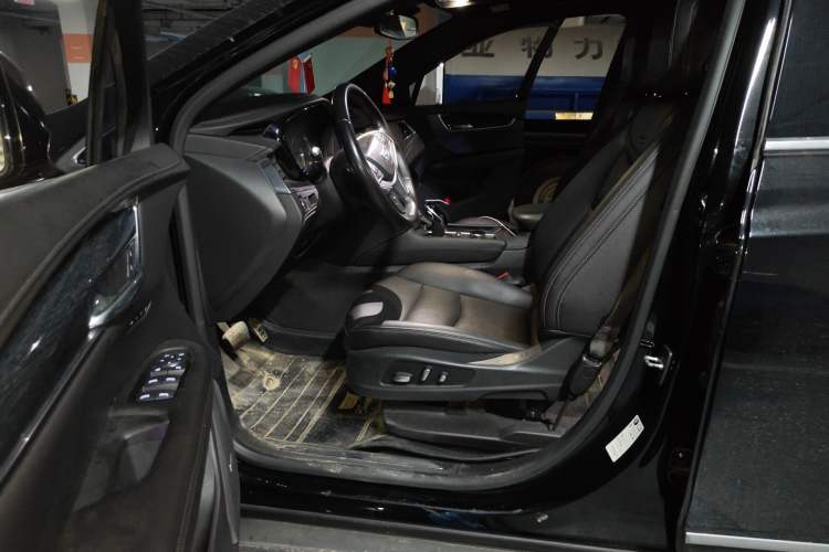 Used Cadillac XT5 2021 2.0T Two-Wheel Drive Luxury Version
