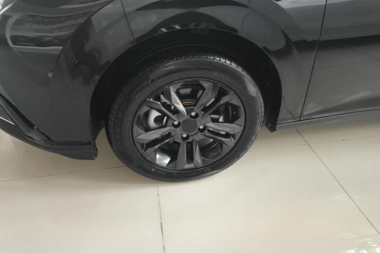 Used Dongfeng Aeolus Yixuan 2025 1.5L Automatic Luxury Version