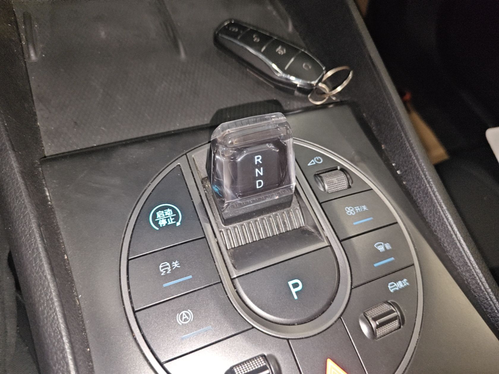 BYD Seal 05 DM-i 2025 DM-i Smart Drive 55KM Luxury Model — снимка 16