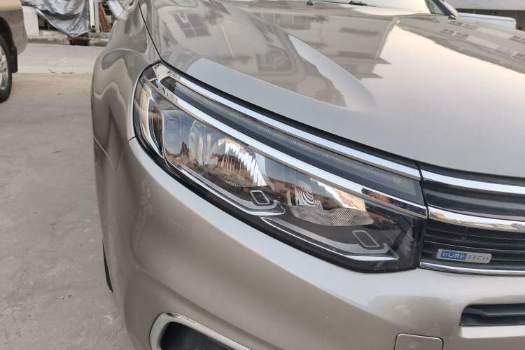 Used Citroen C5 2017 350THP Automatic Luxury Model Right Front Headlight