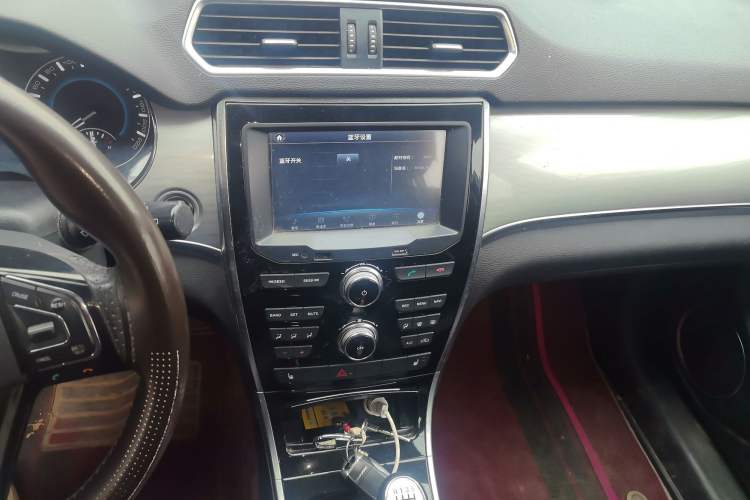 Used Haval H2 2014 1.5T Manual Two-Wheel Drive Elite Edition