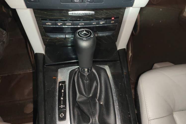 Used Mercedes-Benz E-Class 2010 E 200 CGI Elegant Model