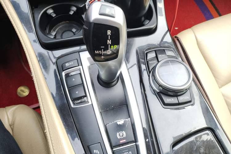 Used BMW 5 Series 2013 525Li Luxury Model