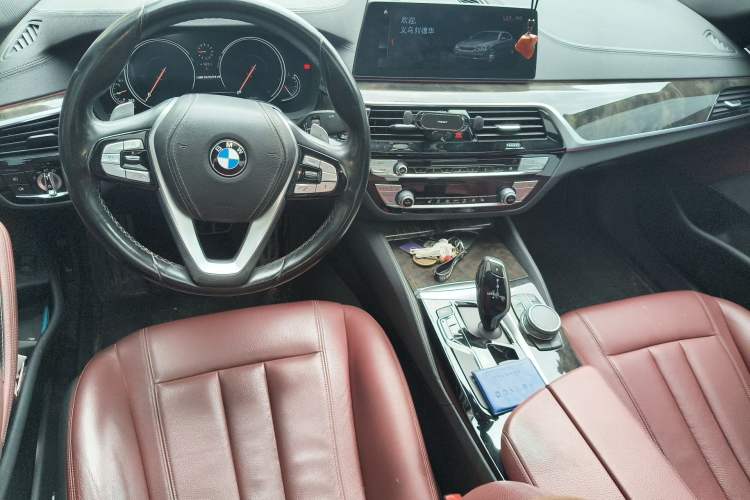 Used BMW 5 Series 2018 Restyled 530Li Leading Edition M Sport Package
