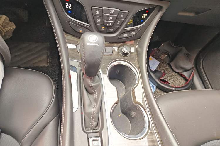 Used Buick Envision 2018 20T Two-Wheel-Drive Leading Model Gear Lever