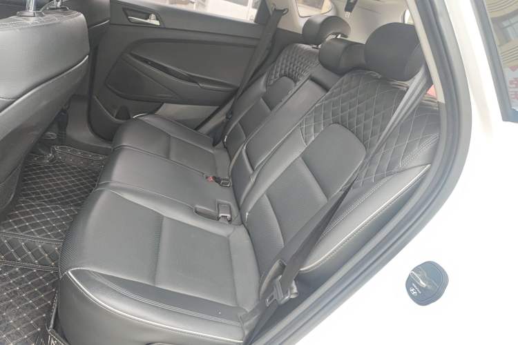 Used Hyundai Tucson 2019 280TGDi Dual-Clutch Two-Wheel Drive Smart Connect Version China VI
