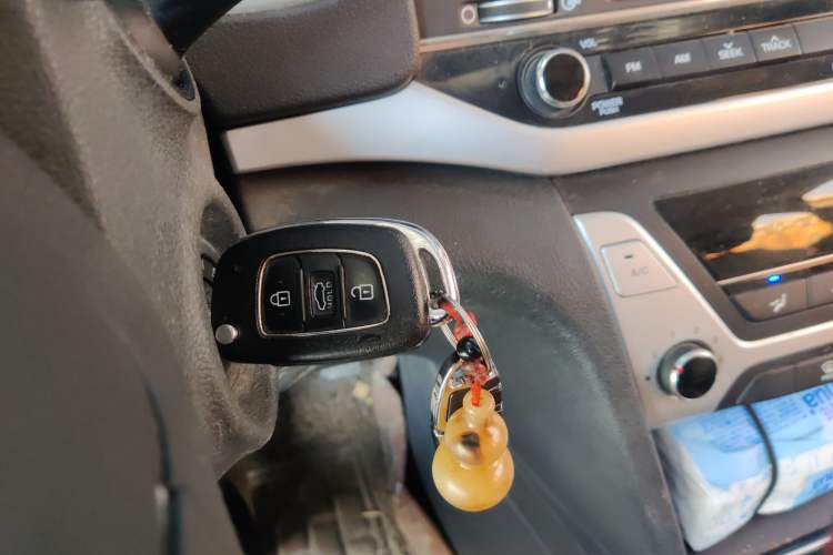 Used Hyundai Elantra (6th Generation / Lingdong) 2016 1.6L Automatic ZhiXuan – Elite Version