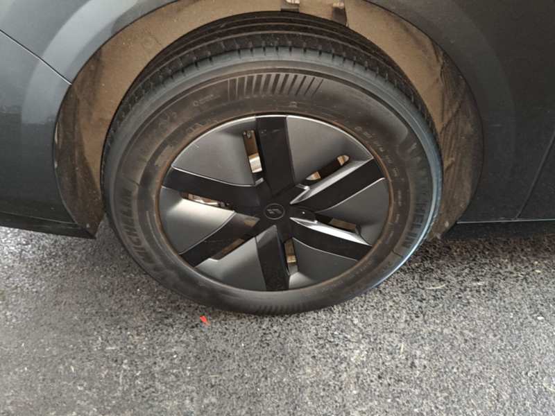Used Li Auto MEGA 2025 Home Family Special Edition — 25