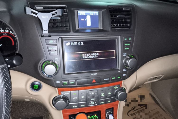 Used Toyota Highlander 2009 2.7L Two-Wheel Drive 7-Seater Supreme Edition Audio And AC Panel