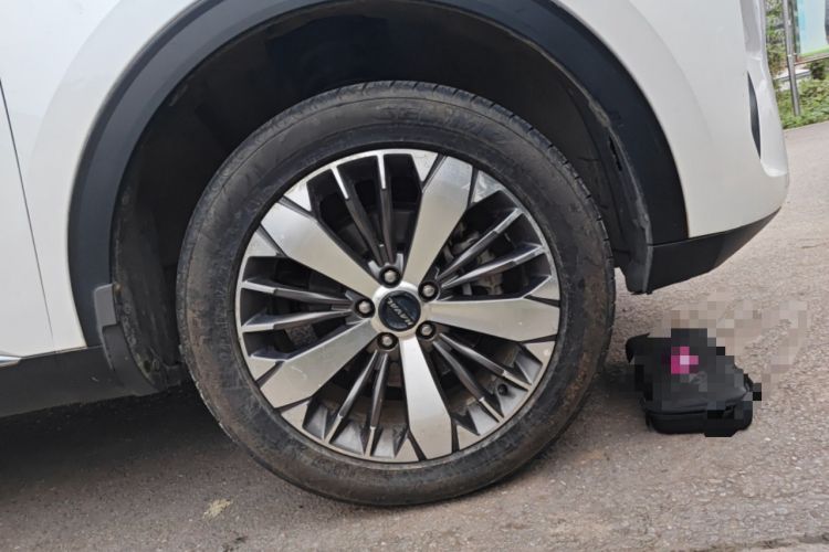 Used Haval F7x 2021 1.5T Two-Wheel Drive Smart & Trendy Edition Right Front Wheel Hub