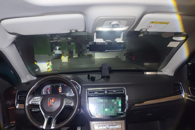 Used Roewe RX8 2018 30T Smart Connectivity All-Wheel Drive Supreme Edition
