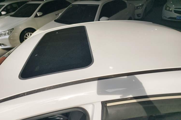 Used Hyundai Celesta 2017 1.6L Automatic Enjoyment Version GLS