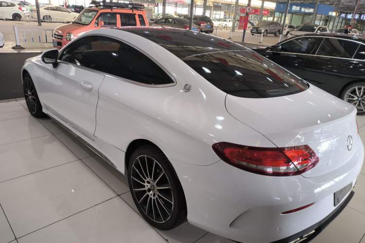 Used Mercedes-Benz C-Class 2017 C 200 4MATIC Coupe