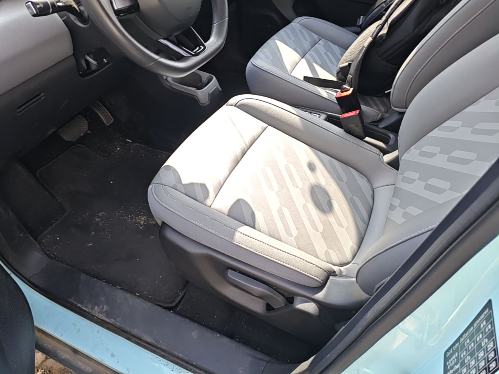 Vordere Reihe im Auto