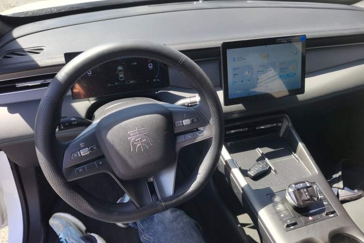 Used BYD Qin PLUS 2025 DM-i Smart Drive 55KM Leading Model
