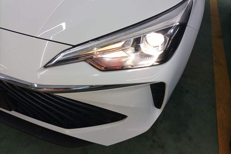 Used Roewe i5 2023 1.5L Manual Comfort Edition