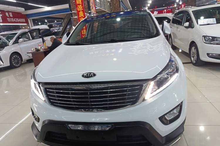 Used Kia Sportage R 2015 2.0L Automatic Two-Wheel Drive DLX Model Front