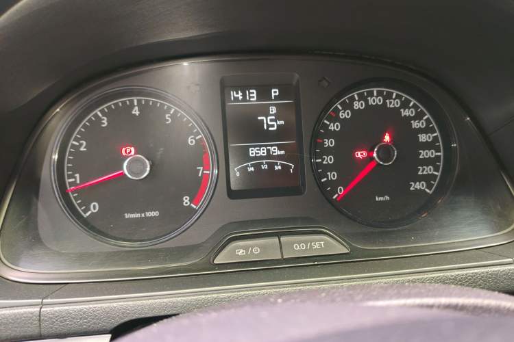 Used Volkswagen Lavida 2013 Revised Classic 1.6L Automatic Fashion Edition