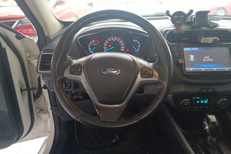 Used Ford Escort 2015 1.5L Automatic Fashion Model