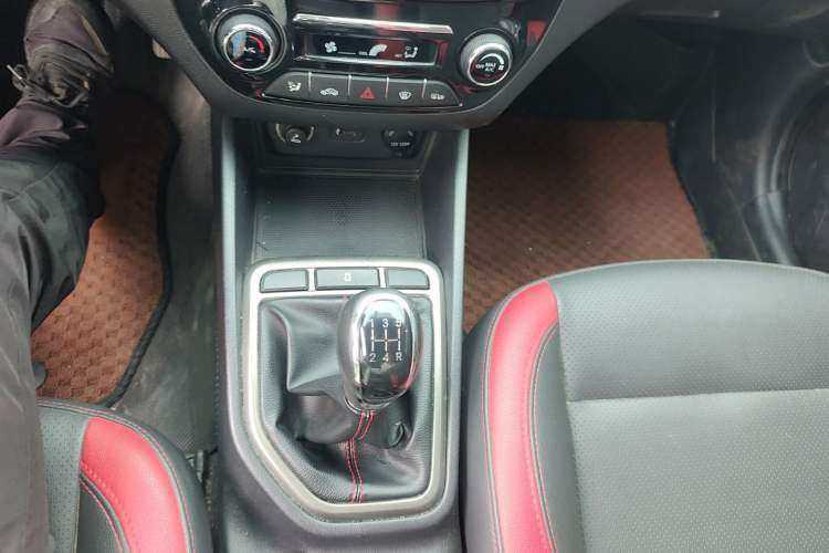 Used CHANGAN Eado 2016 1.6L Manual Junku Model