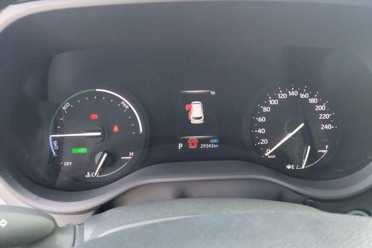 Used Toyota Sienna 2023 2.5L Hybrid Deluxe Edition
