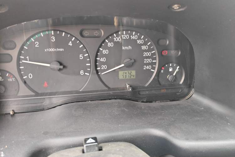 Used Ford Classic Transit 2016 2.8T Diesel Short-Wheelbase 6-Seater Mid-Roof Multifunction Vehicle JX493ZLQ4
