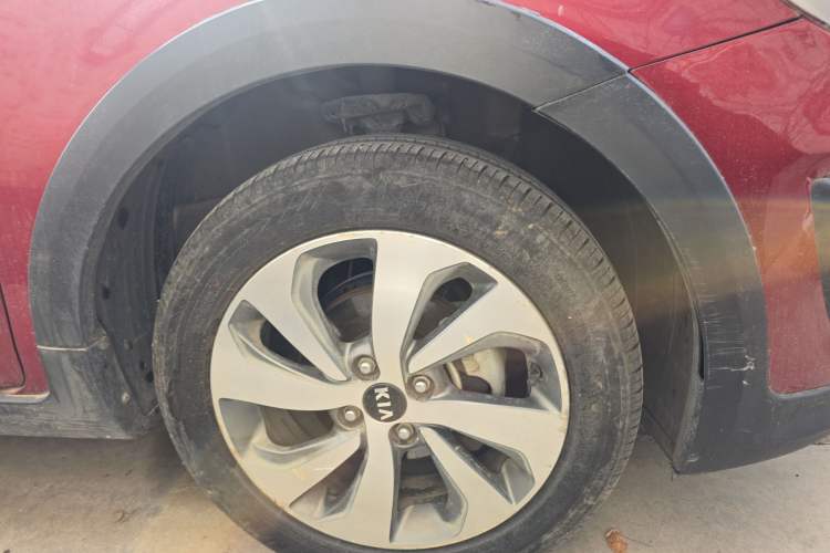 Used Kia KX Cross 2017 1.4L AT GLS