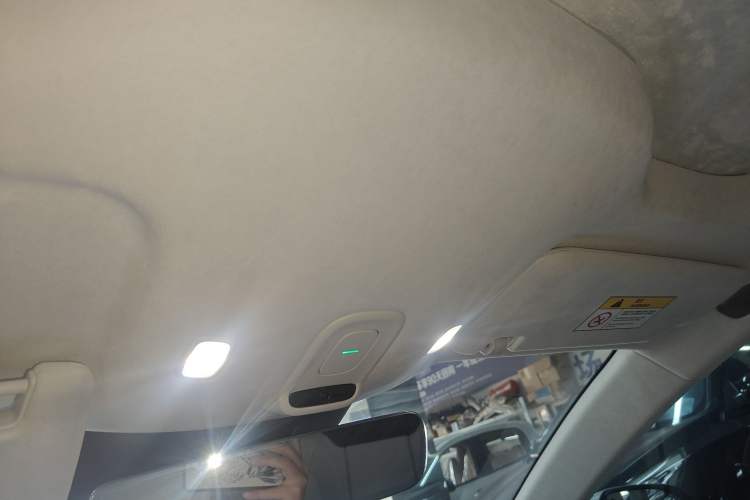 Used Nio ET7 2022 75 kWh Headliner