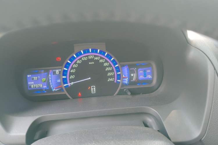 Used BYD S7 2015 2.0T Automatic Prestige Model
