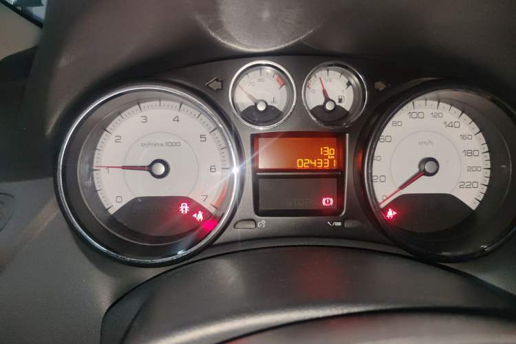 Used Peugeot 308 2014 Enjoy Edition Classic 1.6L Manual YouShang Model
