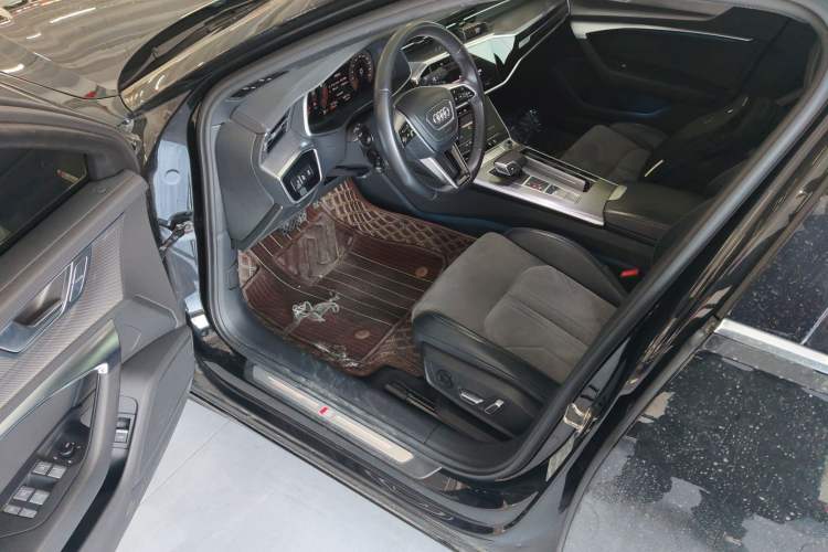 Used Audi A6L 2023 Revised 45 TFSI Prestige Dynamic Edition Driver Seat