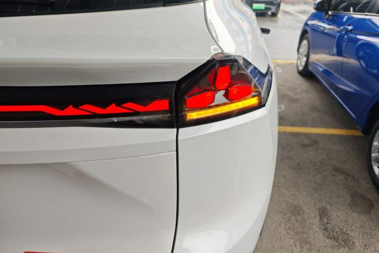 Used Deepal S07 2023 200Max Range-Extended Version