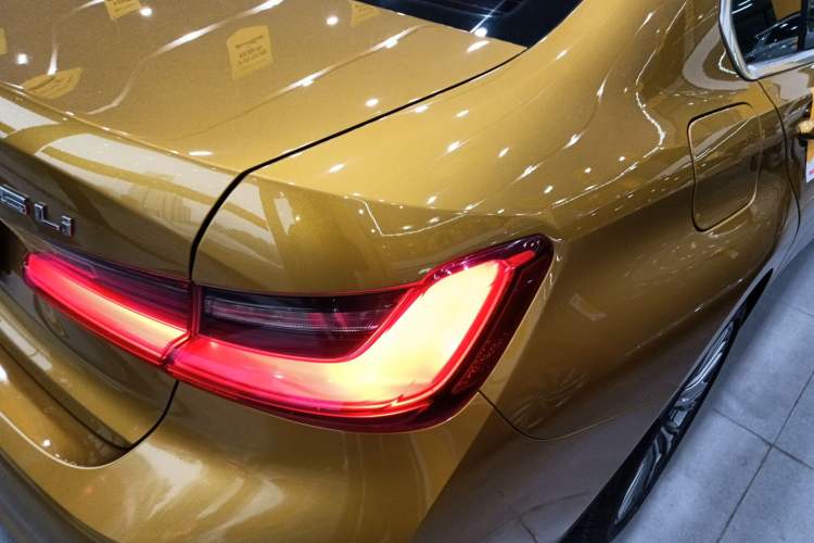 Used BMW 3 Series 2020 325Li First Edition Right Rear Taillight