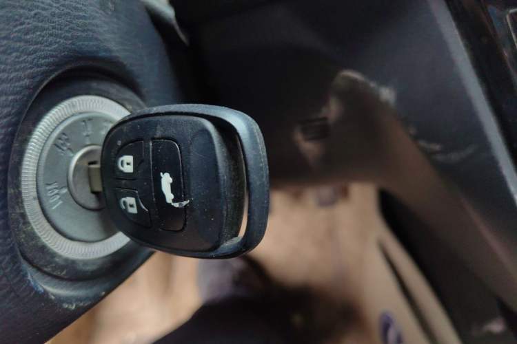 Used Changan Alsvin V7 2015 1.6L Manual Enjoyment Model China IV Standard
