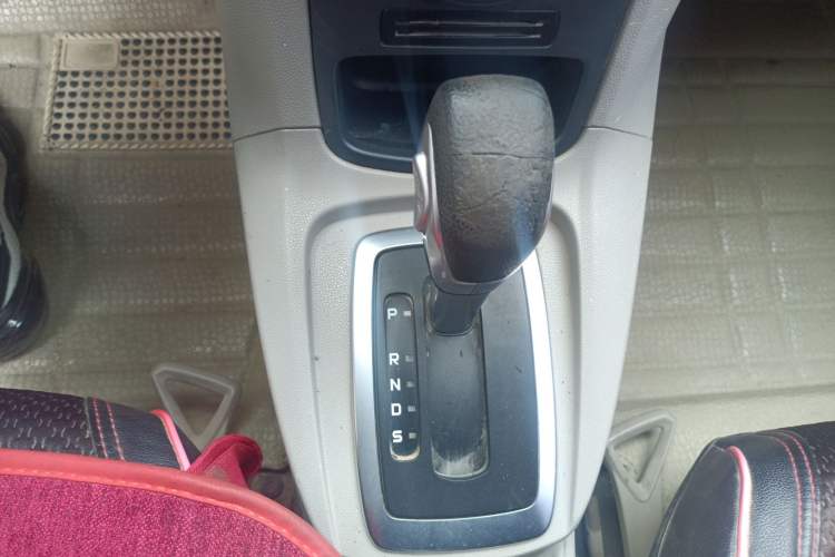 Used Ford Fiesta 2013 Sedan 1.5L Automatic Fashion Edition
