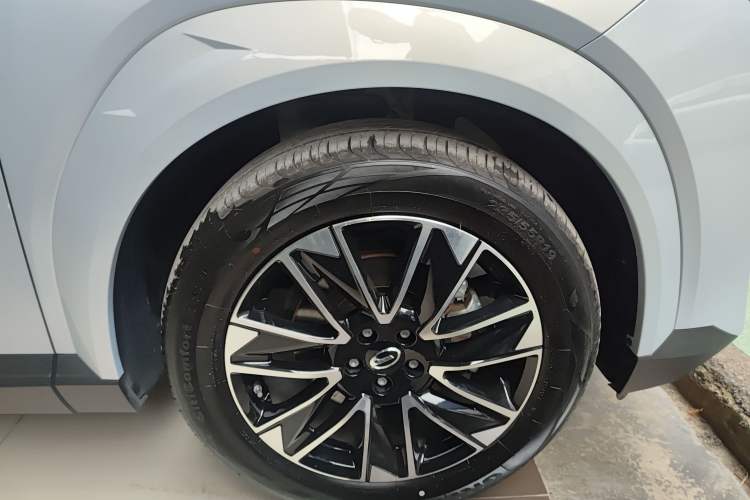 Used GAC Trumpchi GS4 2024 MAX 1.5T Flagship Edition Left Front Wheel Hub