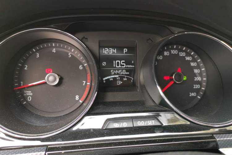 Used Volkswagen C-TREK 2017 230TSI DSG Comfort Version