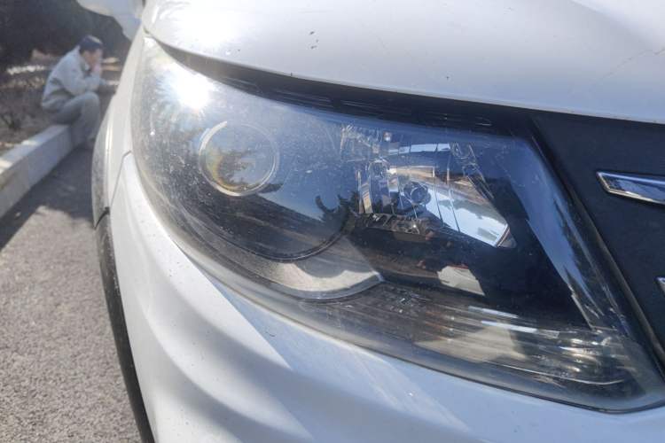 Used FORTHING Joyear X5 2015 1.6L Manual Luxury Model Right Front Headlight