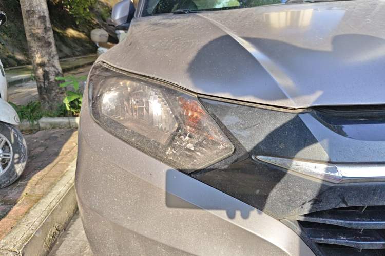 Used Honda Vezel 2015 1.8L CVT 2WD Elite Model
