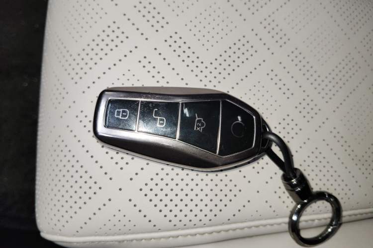 Used BYD Yuan UP 2024 401KM Beyond Edition Interior 1