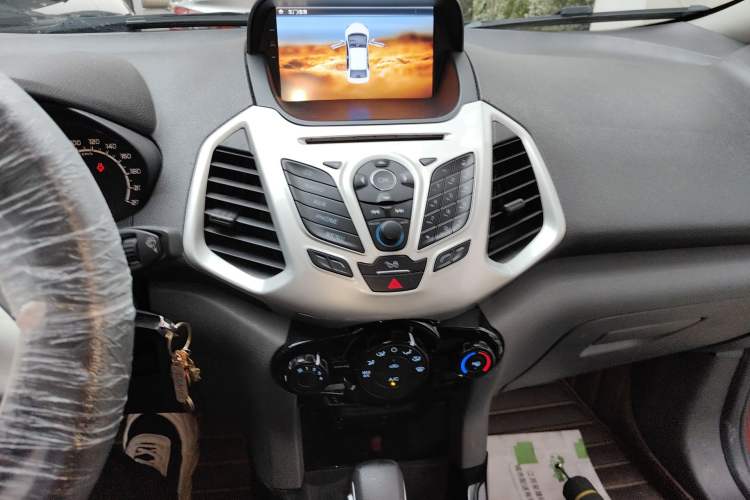 Used Ford EcoSport 2013 1.5L Automatic Fashion Model