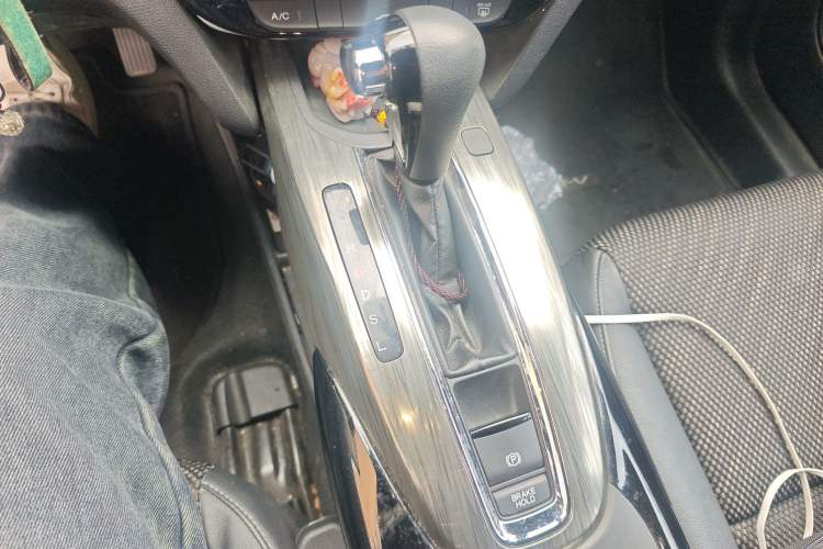 Used Honda XR-V 2017 1.5L LXi CVT Classic Edition Gear Lever