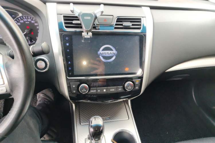 Used Nissan Teana 2018 2.0L XL Smart Upgrade Edition Audio And AC Panel
