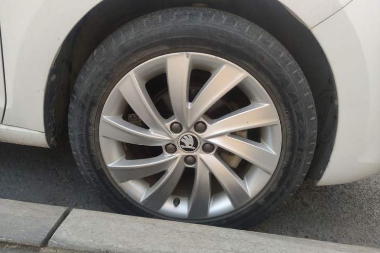 Used Skoda Rapid 2019 1.5L Manual Comfort Edition China VI Standard