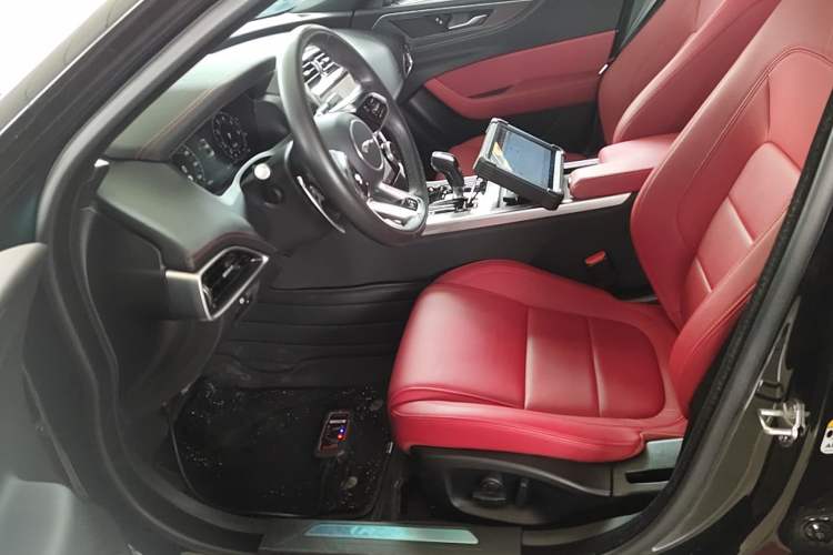 Used Jaguar XEL 2023 2.0T 250 PS R-DYNAMIC S Advanced Sport Edition
