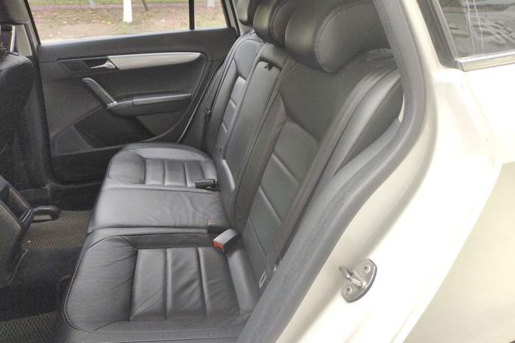 Used Volkswagen Gran Lavida 2013 1.4 TSI Automatic Comfort Model
