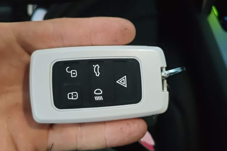 Used Land Rover Discovery Sport 2025 249 PS Performance Tech Edition