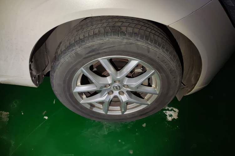 Used Volvo XC60 2019 T5 4x4 Smart Edition China V Standard Right Front Wheel Hub