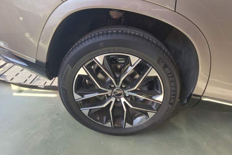 Used Roewe RX9 2023 2.0T Two-Wheel Drive Enjoyment Version