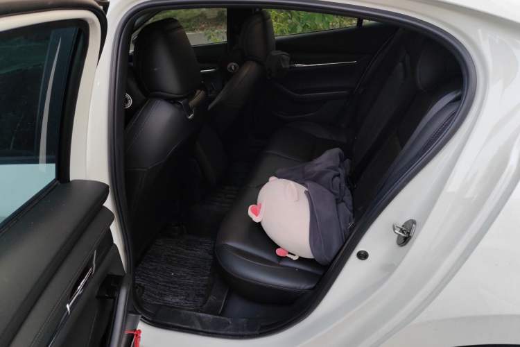 Used Mazda 3 Axela 2023 2.0L Automatic ZhiZhen Edition